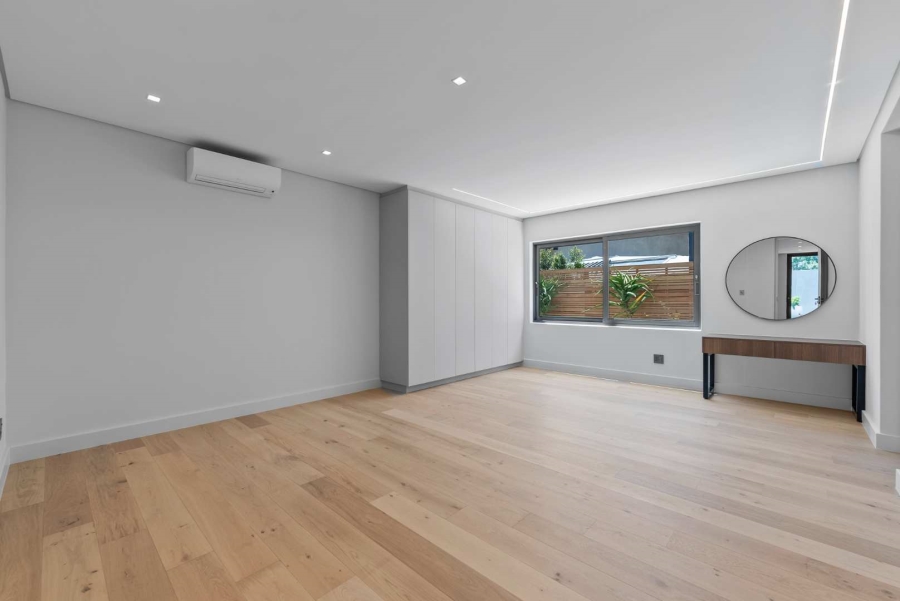 5 Bedroom Property for Sale in Camps Bay Western Cape